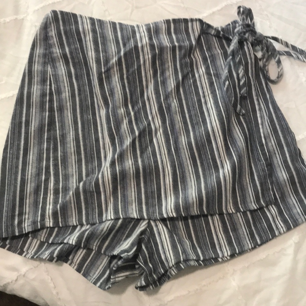 tie skort!